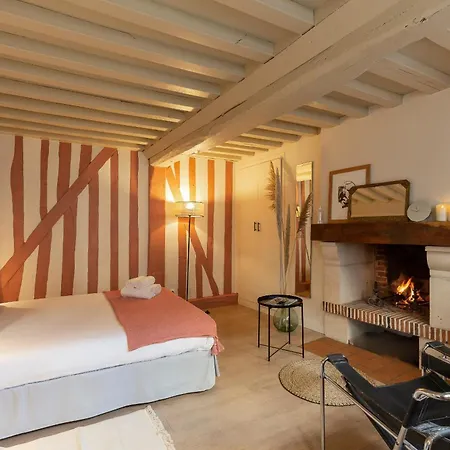 Couleur Corail Peaceful Gem & Shared Yard أونفلور