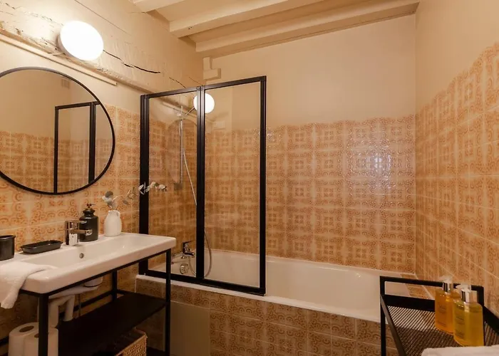 Couleur Corail Peaceful Gem & Shared Yard شقة أونفلور