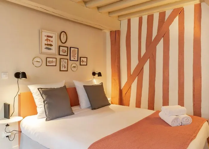 Couleur Corail Peaceful Gem & Shared Yard Lägenhet *